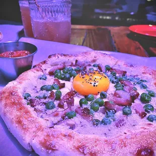 Carbonara pizza