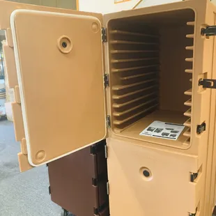 Cambro