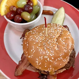 Meatloaf sandwich and fresh fruit