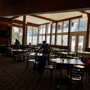 Indoor reservation seating