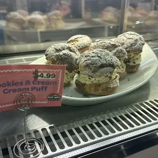 Cream puffs