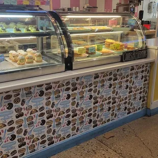 interior, donuts