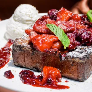 French Toast (mixed berries, shaved foie, whipped caramel creme fraiche)