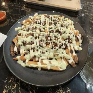 Steak-Shawarma fries