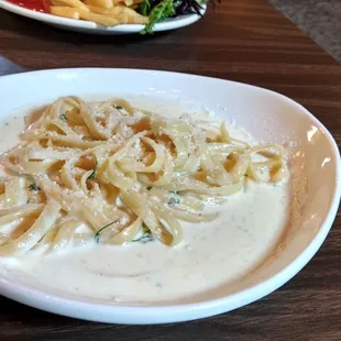 Fettuccine Alfredo