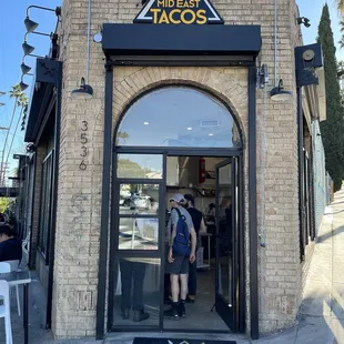 This place is really a gem in the heart of Silver Lake!