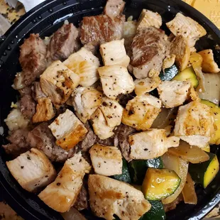 Combo Plate Steak &amp; Chicken w/ fried rice &amp; Vegetables