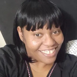Kellye H.
