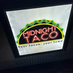 outside, pizza