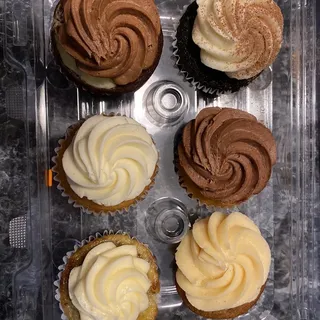 Full Moon Cupcake