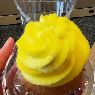 Vanilla cupcake, lemon icing @ Midnite Confections Cupcakery