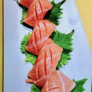 Fatty bluefin tuna nigiri