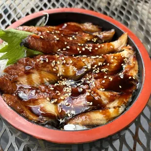 Unaju bowl