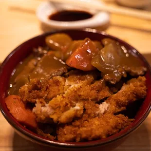 Tonkatsu with beef curry