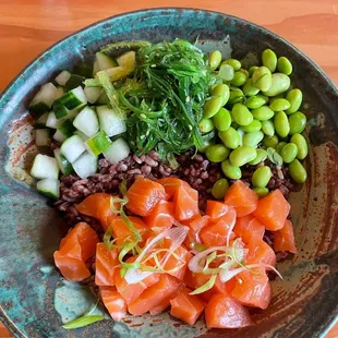 Salmon poke bowl