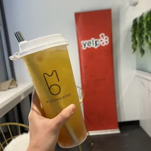 Mango green tea lemonades