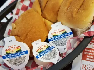 Pioneer Restaurant & Lounge