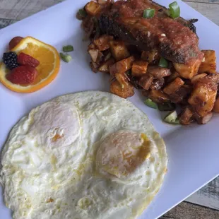 brisket hash with eggs
