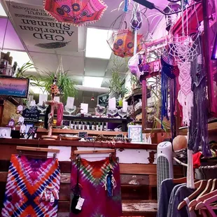 Front sitting area viewing the cool scenery and neat handmade local items for sale.