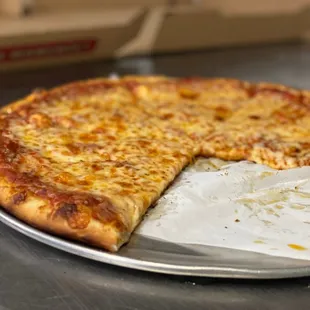 Thin Crust...did we mention we can also do Gluten Free and Cauliflower Crusts for an additional charge?