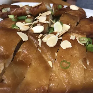 Almond Boneless Chicken Combination Platter