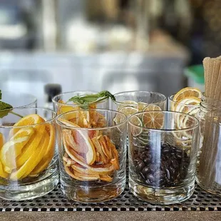 garnishes and edible straws