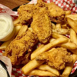 Wing Basket (5) Cajun flavored