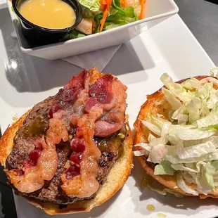 Sweet &amp; Spicy Cowboy Burger |Instagram @restaurant_aholic