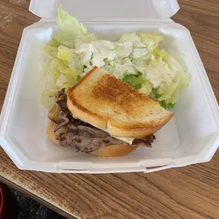 Sandwich salad delicious ;)