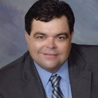 Lee B.