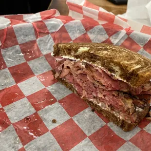 New York Deli Classic Sandwich