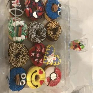 donuts, dough desserts, food