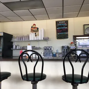 interior, paella