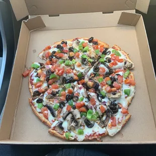 Cauliflower crust veggie combo pizza