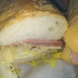 Midway sub just ok kinda dry hardly any condiments
