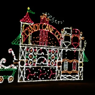 We love this place! We look forward to it all year! Merry Christmas everyone!