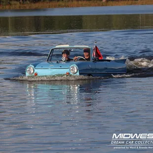 1966 Amphicar 770 in Tuttle Creek Lake for a member&apos;s reveal