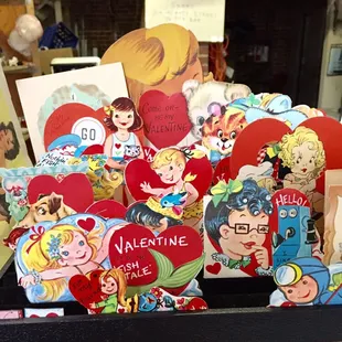 I love this place's random finds!