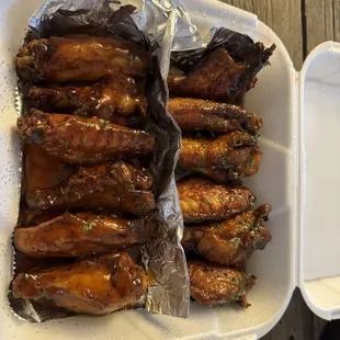 Honey hot and Midwest bbq wings!