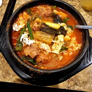 Spicy seafood stew