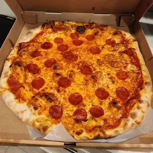 DELICIOUS pepperoni pizza