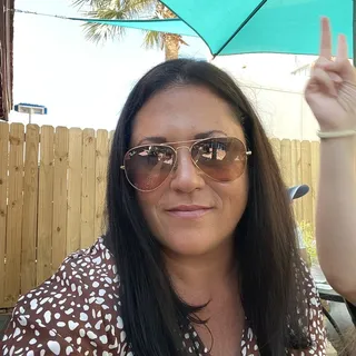 Lisa B.