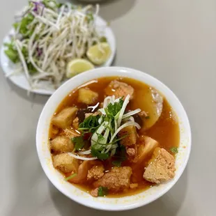 Bun Rieu