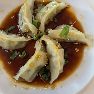 Steam vegetarian gyoza