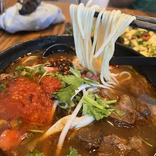 Beef in Sour &amp; Spicy Soup Mifen