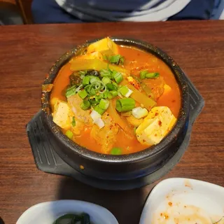 Kimchi Stew