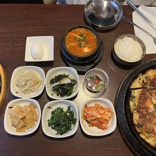 Bulgogi Soft Tofu Soup Combo