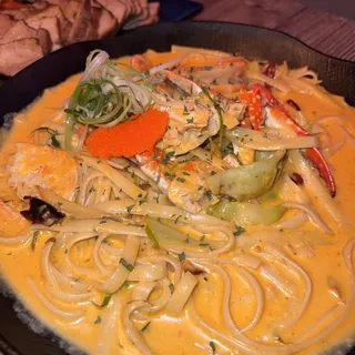 Spicy Seafood Creamy Pasta