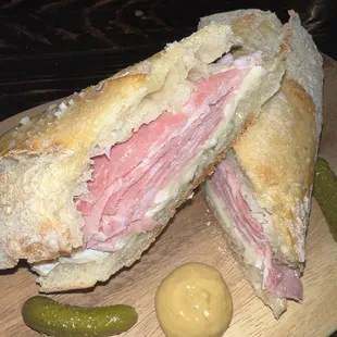 Ham &amp; Brie sandwich
