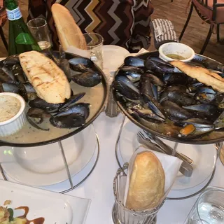 Sautéed Prince Edward Island Mussels